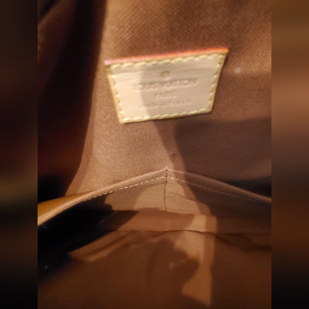 Authentic Louis Vuitton Large Monogram Rolling Du… - image 6